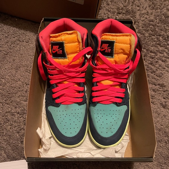 Nike Bios - Picture 2 of 7